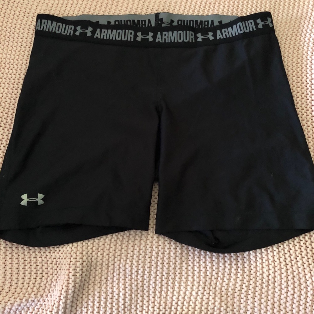 Under armer biker shorts